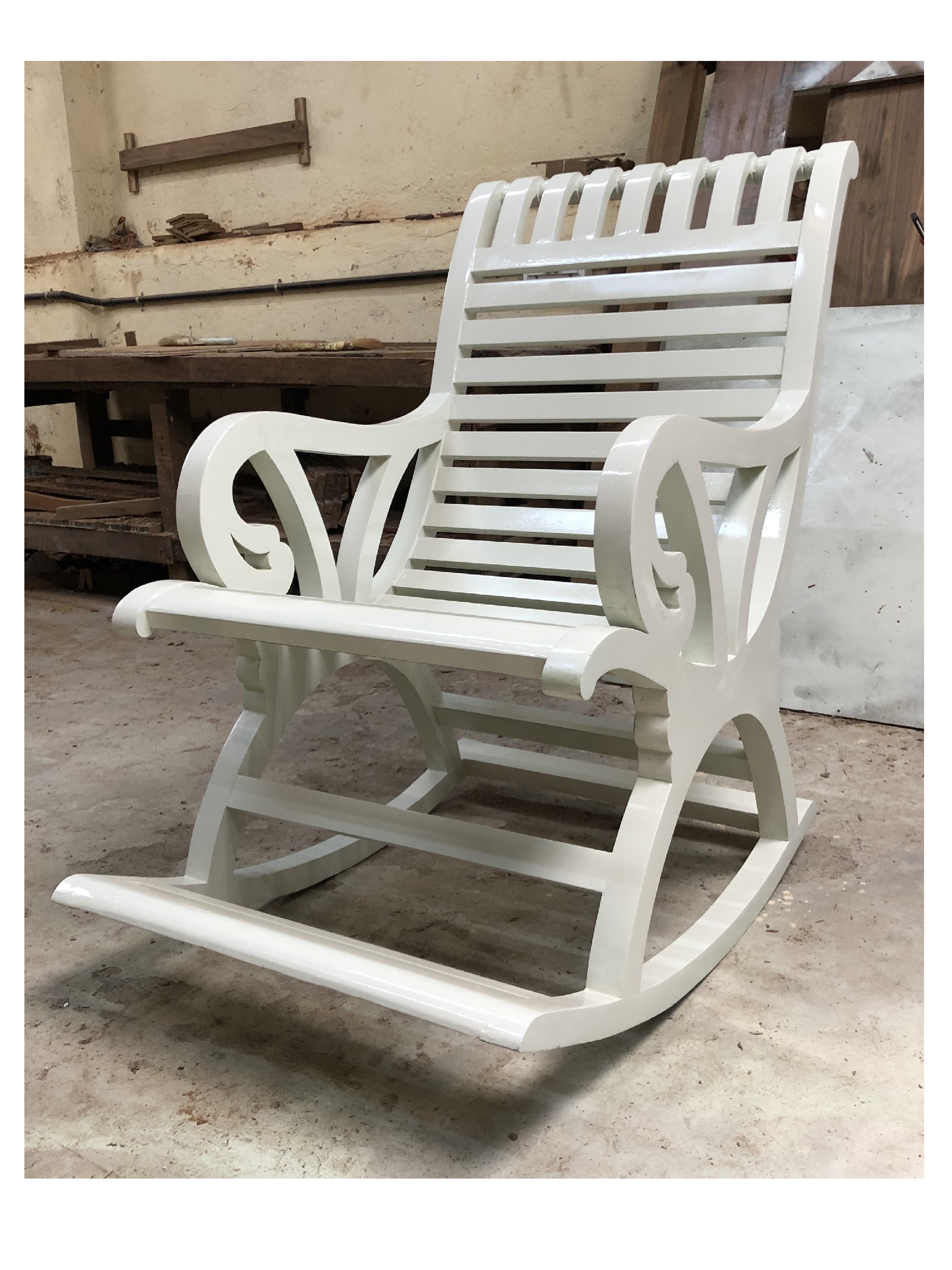 Teakwood Rocking Chair Superior White Deco.